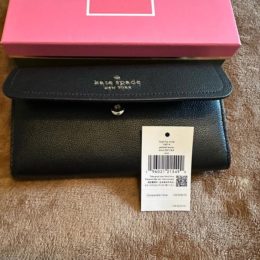 KATE SPADE - LARGE PEBBLED LEATHER WALLET - NWT